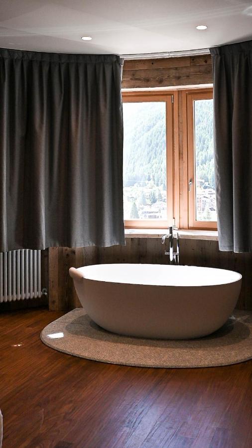 Grey Castle Garni&Suite Ponte Di Legno Exterior photo
