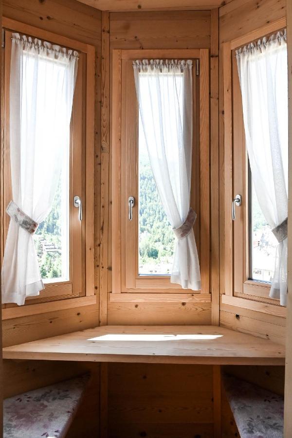 Grey Castle Garni&Suite Ponte Di Legno Exterior photo