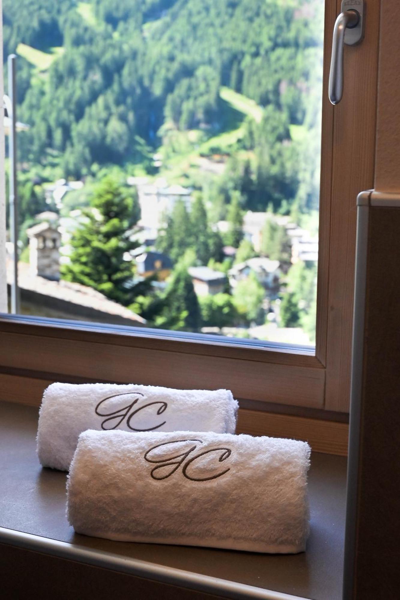 Grey Castle Garni&Suite Ponte Di Legno Exterior photo